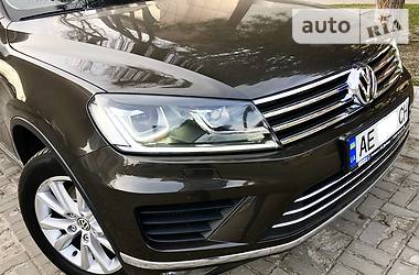 Позашляховик / Кросовер Volkswagen Touareg 2017 в 