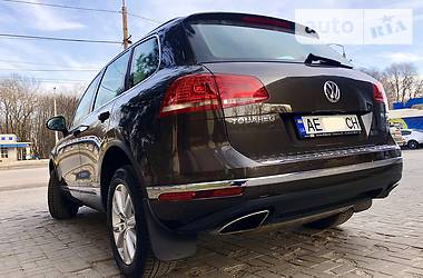 Позашляховик / Кросовер Volkswagen Touareg 2017 в 