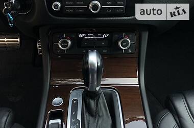 Позашляховик / Кросовер Volkswagen Touareg 2017 в 