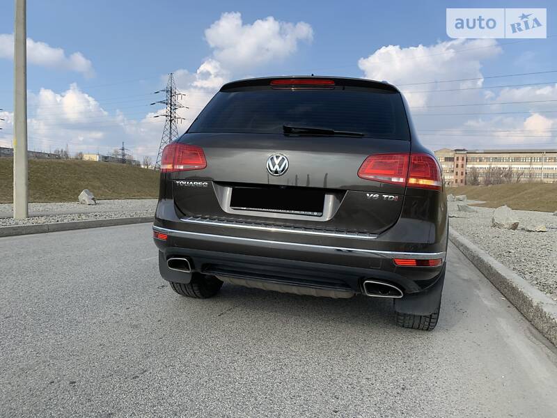 Позашляховик / Кросовер Volkswagen Touareg 2016 в Дніпрі фото 11 Позашляховик / Кросовер Volkswagen Touareg 2016 в Дніпрі
