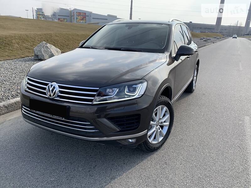 Позашляховик / Кросовер Volkswagen Touareg 2016 в Дніпрі фото 5 Позашляховик / Кросовер Volkswagen Touareg 2016 в Дніпрі