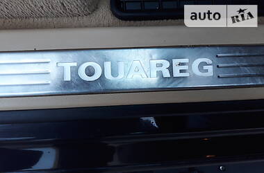 Позашляховик / Кросовер Volkswagen Touareg 2010 в 
