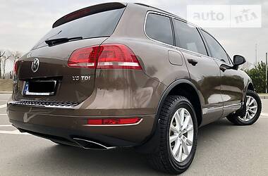 Позашляховик / Кросовер Volkswagen Touareg 2014 в 