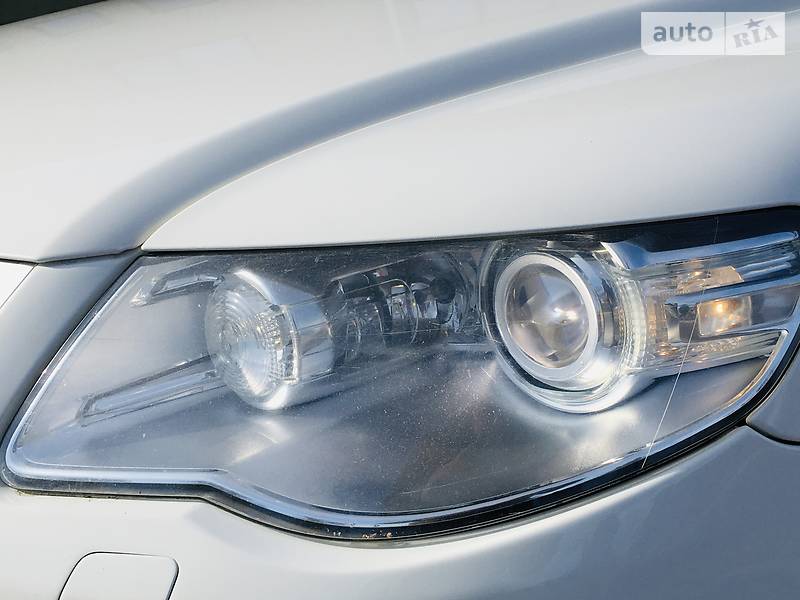 Позашляховик / Кросовер Volkswagen Touareg 2008 в Новомосковську