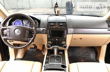 Позашляховик / Кросовер Volkswagen Touareg 2007 в 
