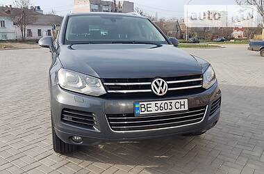 Внедорожник / Кроссовер Volkswagen Touareg 2011 в Николаеве