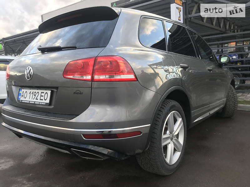 Позашляховик / Кросовер Volkswagen Touareg 2015 в Мукачевому