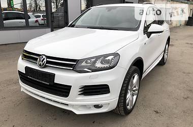 Позашляховик / Кросовер Volkswagen Touareg 2013 в 