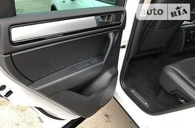 Позашляховик / Кросовер Volkswagen Touareg 2013 в 
