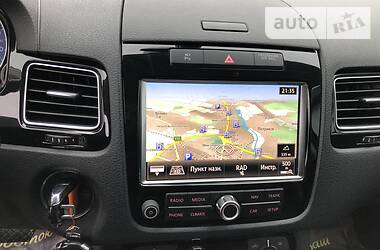 Позашляховик / Кросовер Volkswagen Touareg 2013 в 