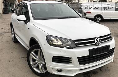 Позашляховик / Кросовер Volkswagen Touareg 2013 в 