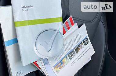 Позашляховик / Кросовер Volkswagen Touareg 2011 в 