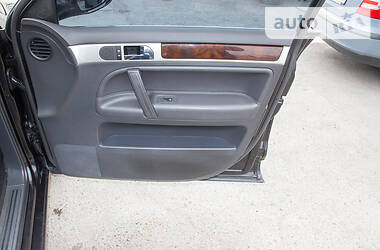 Позашляховик / Кросовер Volkswagen Touareg 2007 в 