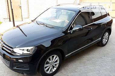 Позашляховик / Кросовер Volkswagen Touareg 2011 в 