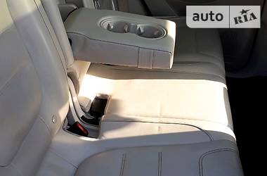 Позашляховик / Кросовер Volkswagen Touareg 2011 в 