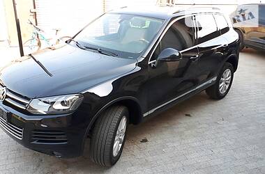 Позашляховик / Кросовер Volkswagen Touareg 2011 в 