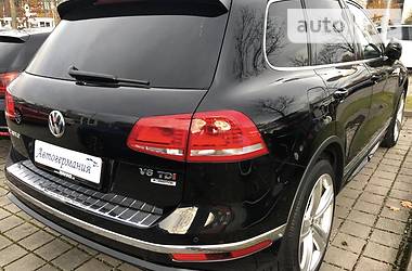 Позашляховик / Кросовер Volkswagen Touareg 2017 в 