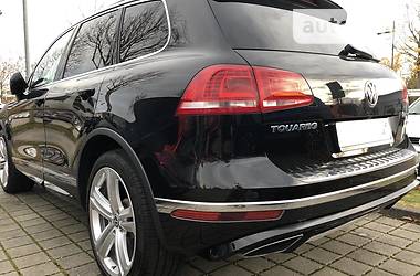 Позашляховик / Кросовер Volkswagen Touareg 2017 в 