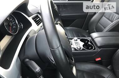 Позашляховик / Кросовер Volkswagen Touareg 2017 в 