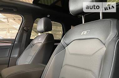 Позашляховик / Кросовер Volkswagen Touareg 2020 в 