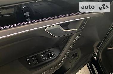 Позашляховик / Кросовер Volkswagen Touareg 2020 в 
