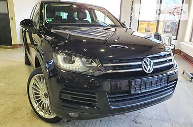 Позашляховик / Кросовер Volkswagen Touareg 2012 в 