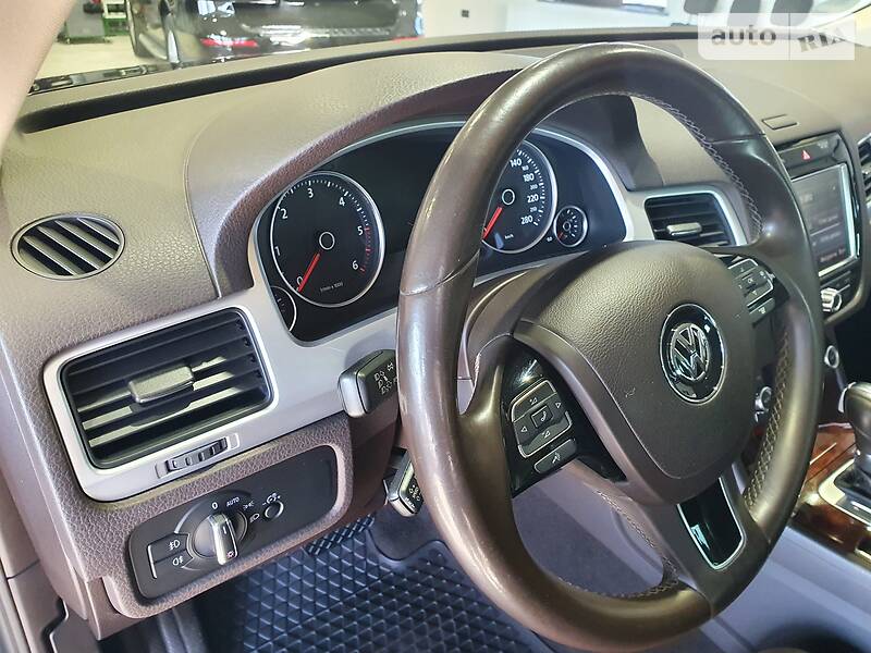 Внедорожник / Кроссовер Volkswagen Touareg 2012 в Коломые фото 36 Внедорожник / Кроссовер Volkswagen Touareg 2012 в Коломые