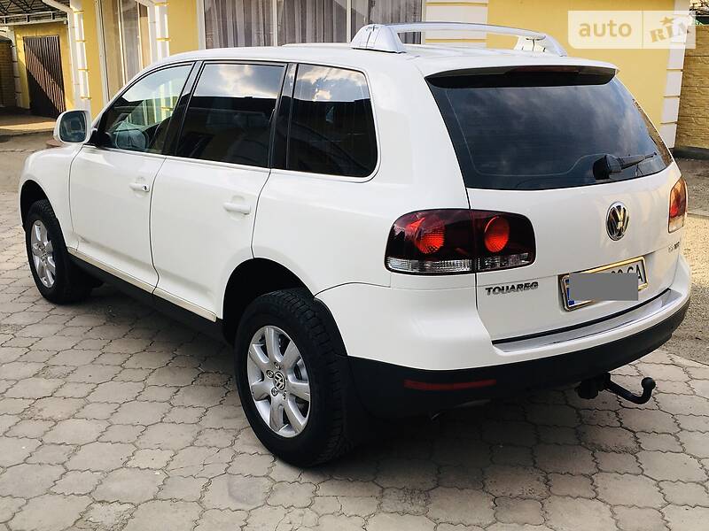 Позашляховик / Кросовер Volkswagen Touareg 2008 в Новомосковську