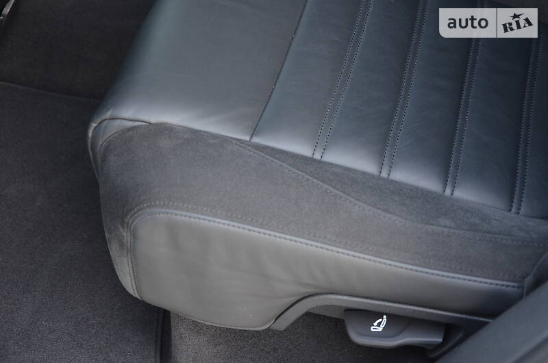 Позашляховик / Кросовер Volkswagen Touareg 2015 в Луцьку