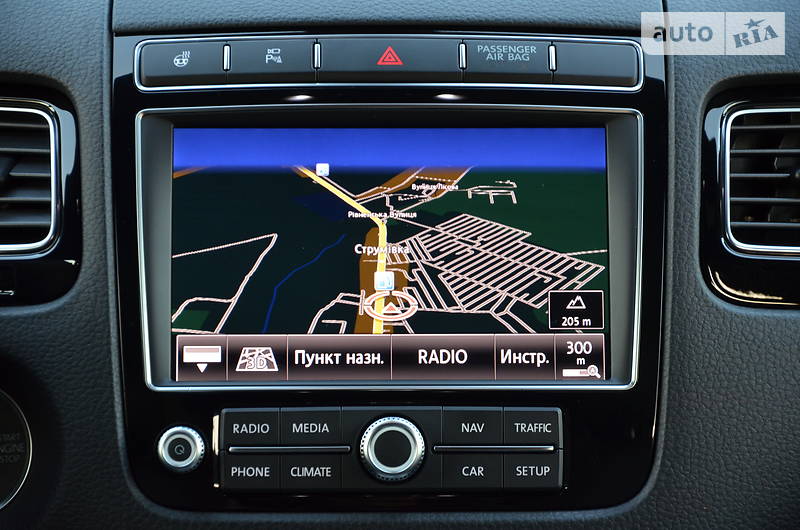 Позашляховик / Кросовер Volkswagen Touareg 2015 в Луцьку