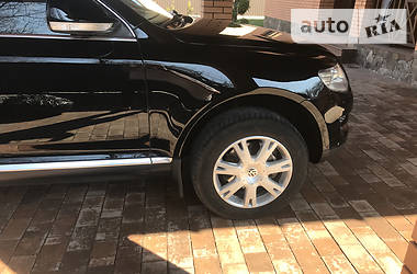 Позашляховик / Кросовер Volkswagen Touareg 2008 в 