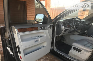 Позашляховик / Кросовер Volkswagen Touareg 2008 в 