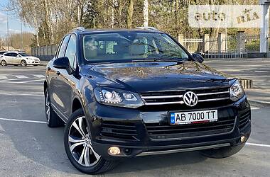 Позашляховик / Кросовер Volkswagen Touareg 2014 в 