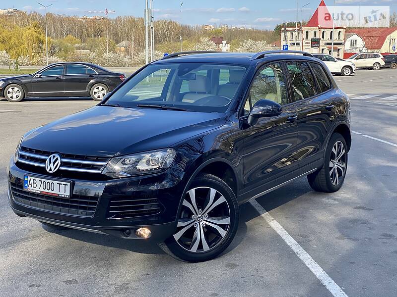 Внедорожник / Кроссовер Volkswagen Touareg 2014 в Виннице