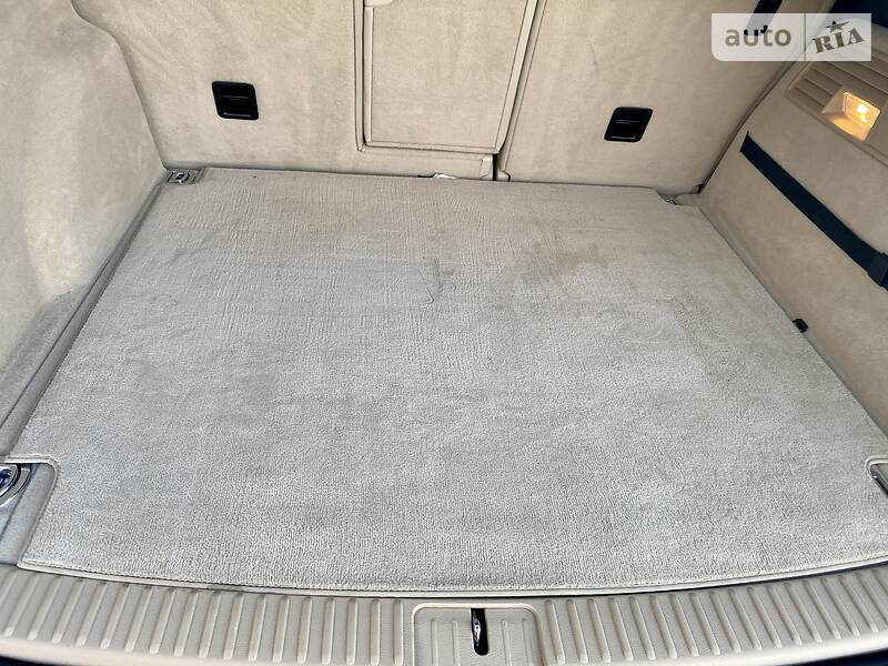 Внедорожник / Кроссовер Volkswagen Touareg 2014 в Виннице