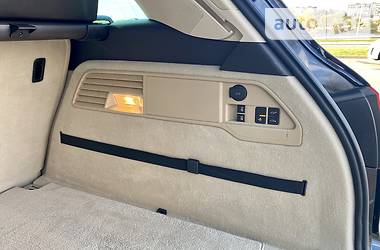 Позашляховик / Кросовер Volkswagen Touareg 2014 в 