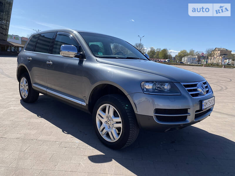 Позашляховик / Кросовер Volkswagen Touareg 2006 в 