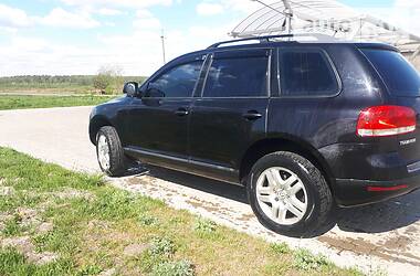 Позашляховик / Кросовер Volkswagen Touareg 2003 в 