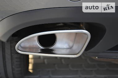 Позашляховик / Кросовер Volkswagen Touareg 2011 в 