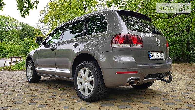 Позашляховик / Кросовер Volkswagen Touareg 2009 в Полтаві