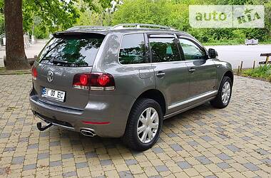 Позашляховик / Кросовер Volkswagen Touareg 2009 в 