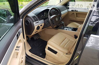 Позашляховик / Кросовер Volkswagen Touareg 2009 в 
