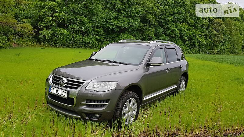 Позашляховик / Кросовер Volkswagen Touareg 2009 в Полтаві