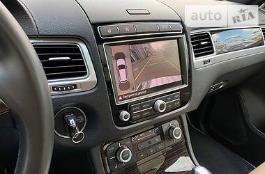 Позашляховик / Кросовер Volkswagen Touareg 2016 в 