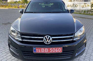 Позашляховик / Кросовер Volkswagen Touareg 2012 в Івано-Франківську