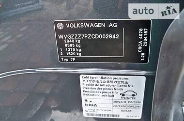 Позашляховик / Кросовер Volkswagen Touareg 2011 в 