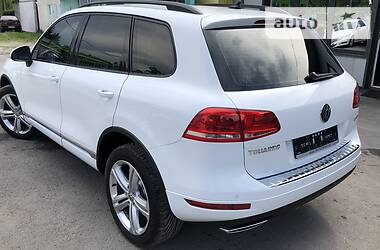 Позашляховик / Кросовер Volkswagen Touareg 2014 в Тернополі