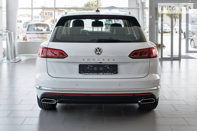Позашляховик / Кросовер Volkswagen Touareg 2018 в Хмельницькому