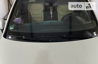 Внедорожник / Кроссовер Volkswagen Touareg 2015 в Тульчине