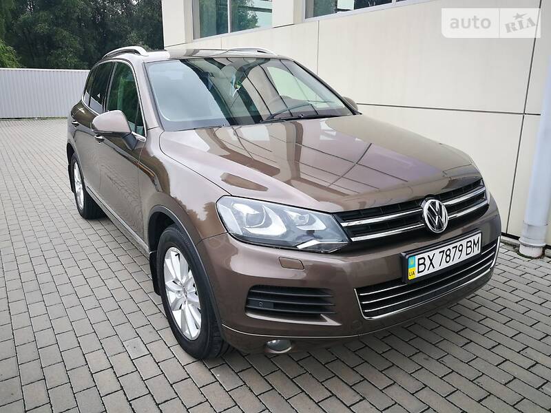 Позашляховик / Кросовер Volkswagen Touareg 2014 в Хмельницькому